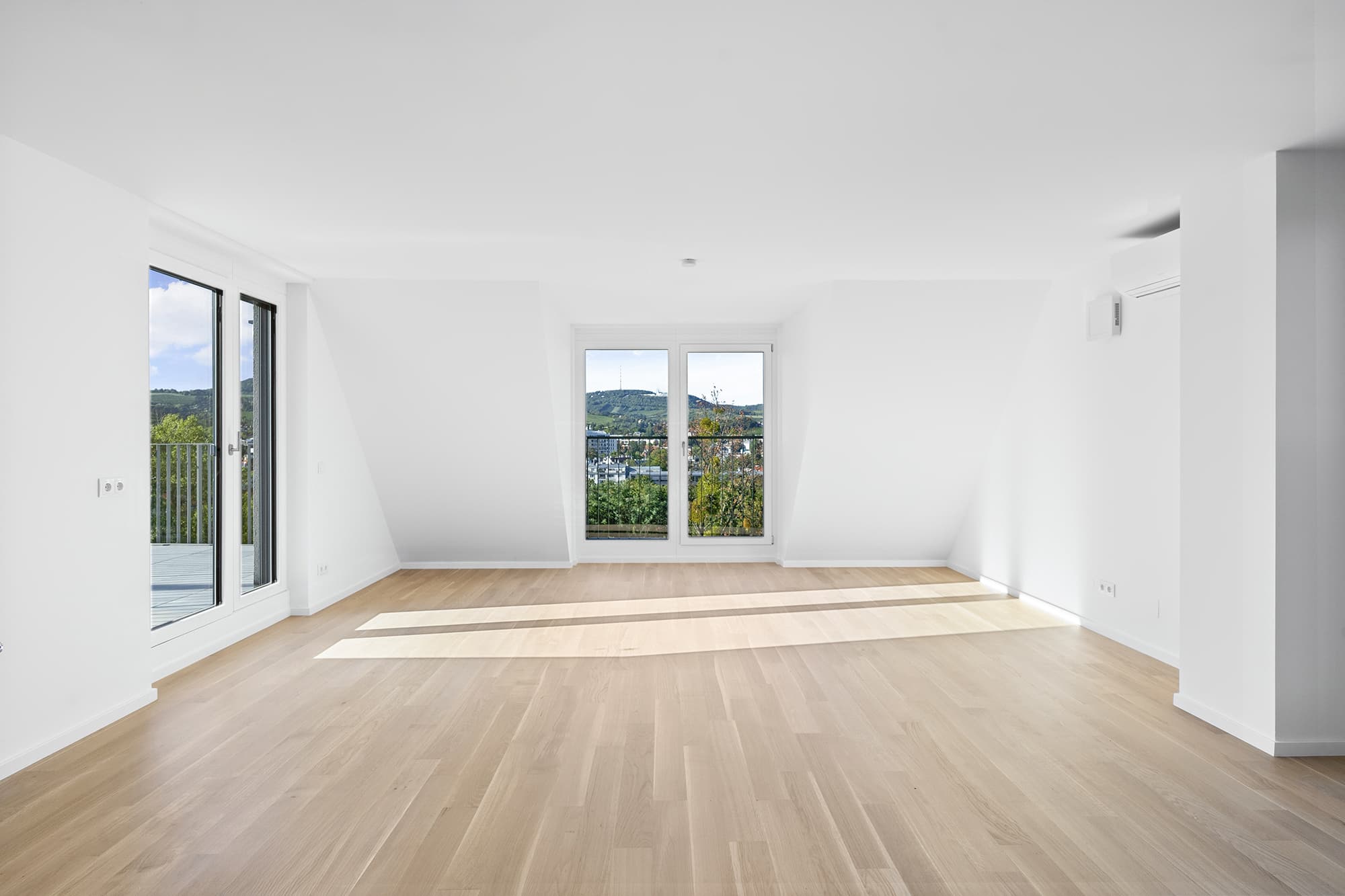 UPPER HILL SIDE - Obersteinergasse 11 UPPER HILL SIDE - Obersteinergasse 11