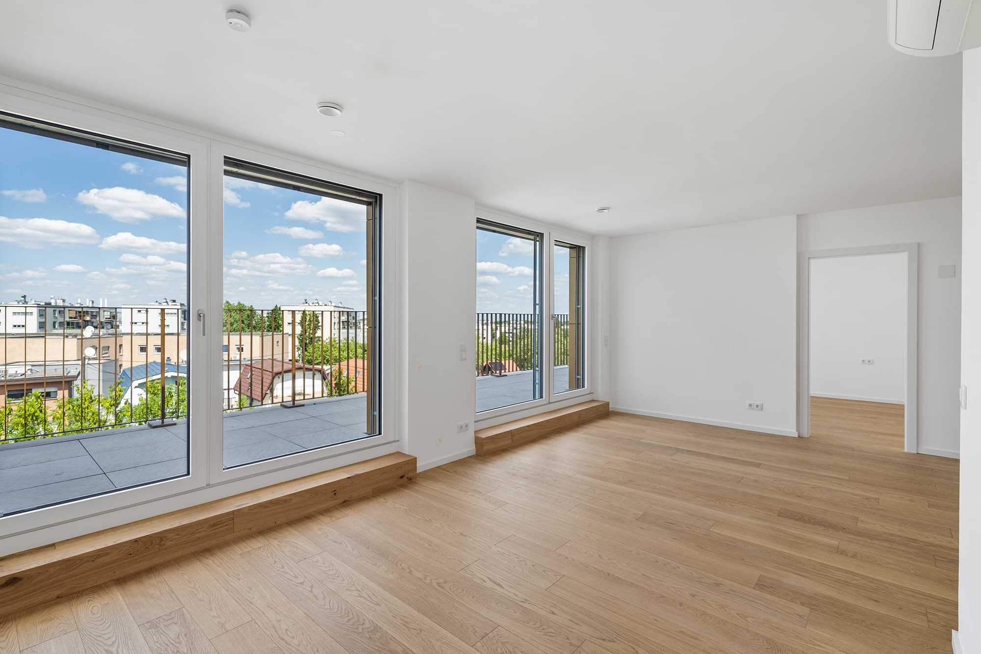 Provisionsfrei! 4 - Zimmer DG-Wohnung im Erstbezug mit Terrasse und Weitblick Provisionsfrei! 4 - Zimmer DG-Wohnung im Erstbezug mit Terrasse und Weitblick